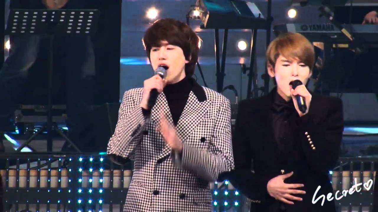 101230 가요대축제 - 처음 그 느낌처럼 (KYUHYUN)
