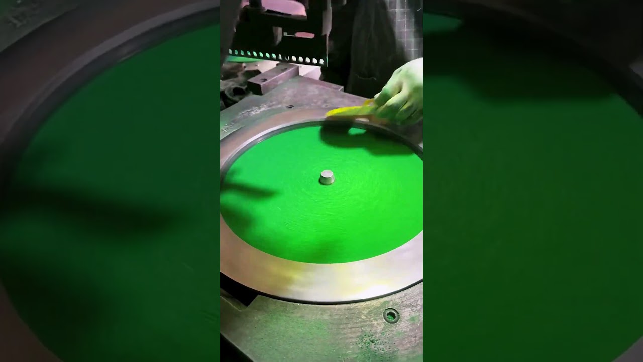 Stainless steel saw blade production process- Good tools and machinery make work easy
