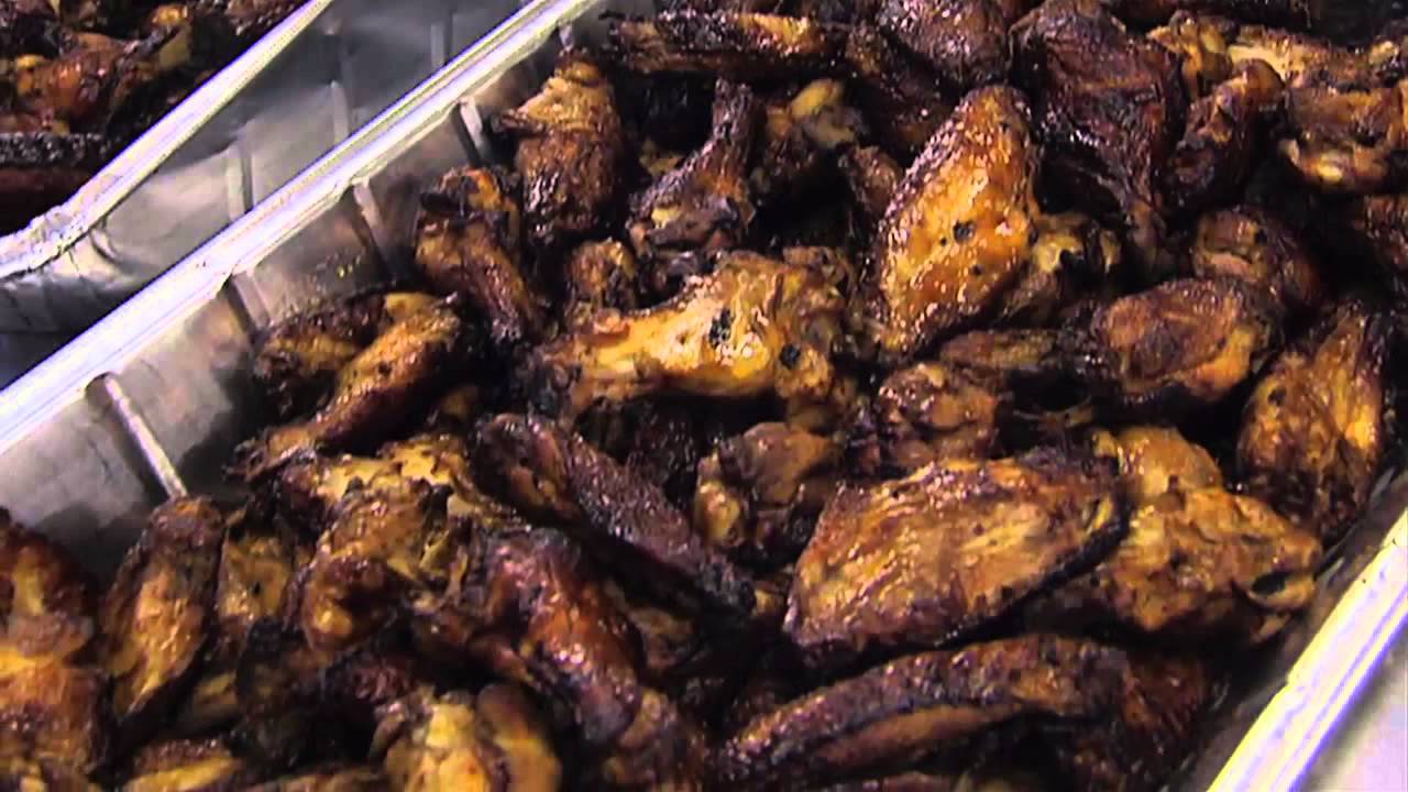 Slick Pig BBQ | Tennessee Crossroads | Episode 2530.3