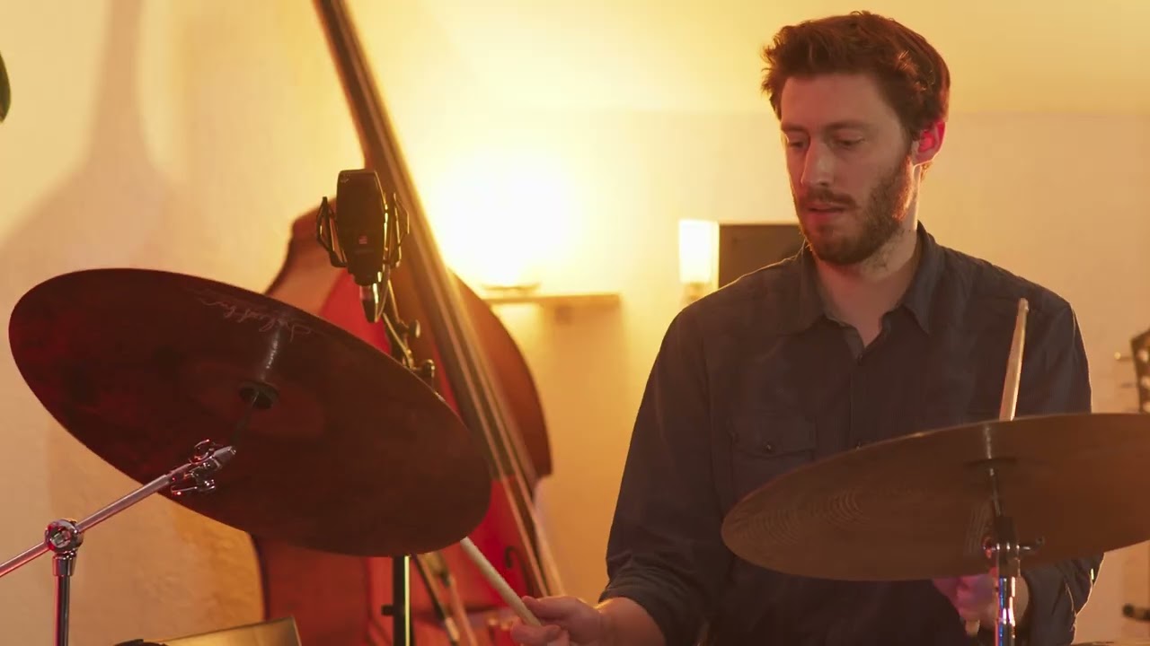 Sea Serpent- Linde Tillmanns trio, live @ Perla