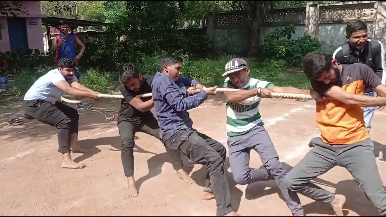 TUG OF WAR PHARMD 2ND YEAR VS PHARMD 6TH YEAR GCOPA