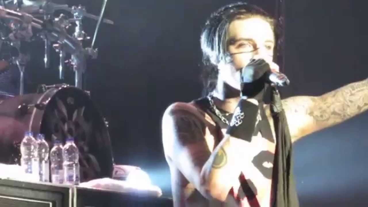 Black Veil Brides - Andy getting mad @London, On