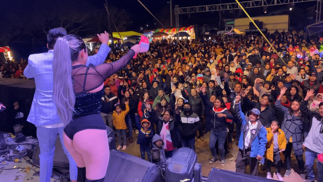 La cumbia mas viral Con Grupo los Juniors (cumbia lorana)