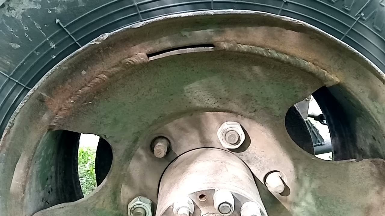 Самодельный трактор с двигателем мерседес ОМ 615.