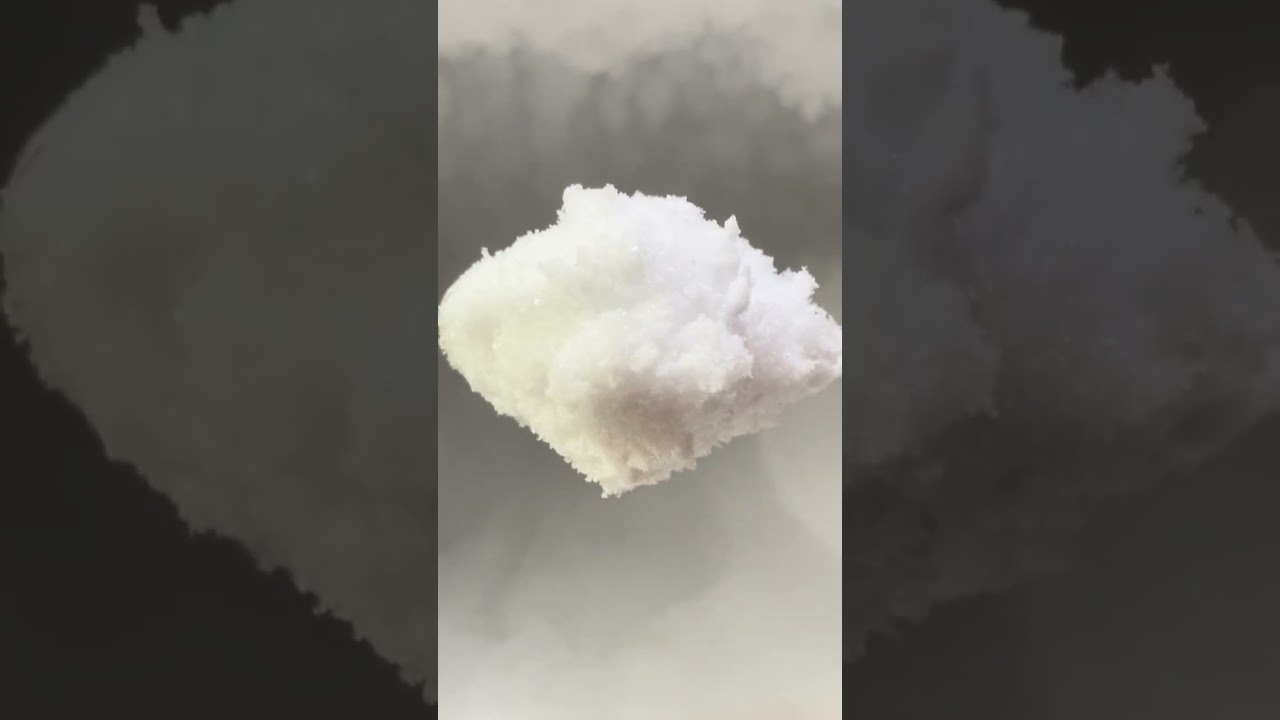 SQUEAKY BITES #ice#frezzerfrost #asmrsounds #frostbites #satisfying 