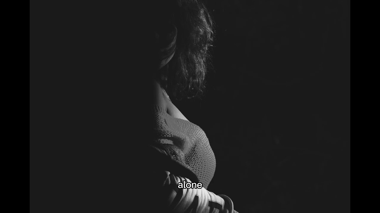 Empty side of the bed - sad alone R&B 