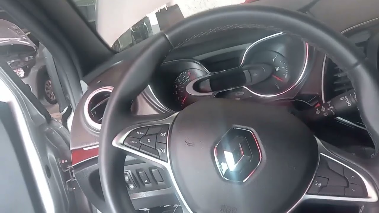 Renault captur nao da sinal de nada apenas um fuse