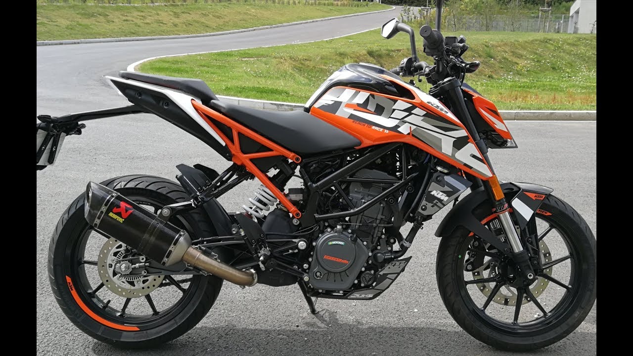 Présentation KTM 125 DUKE 2017-2018. Son du silencieux AKRAPOVIC!!! Phase de rodage...