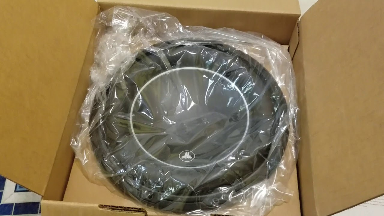 JL Audio 10W6v3 vs 10W6v2