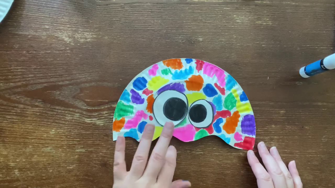 DIY paper plate jellyfish