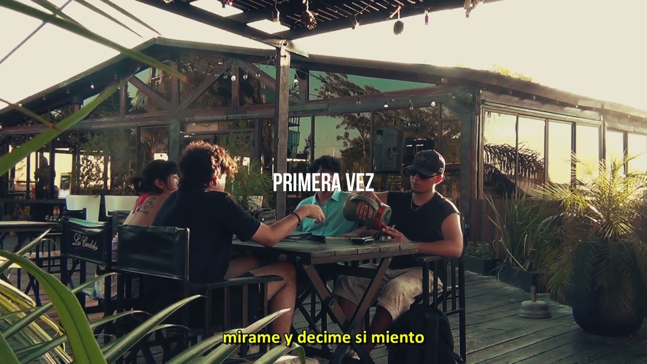 Maxs, LCV, AWLO - Primera Vez
