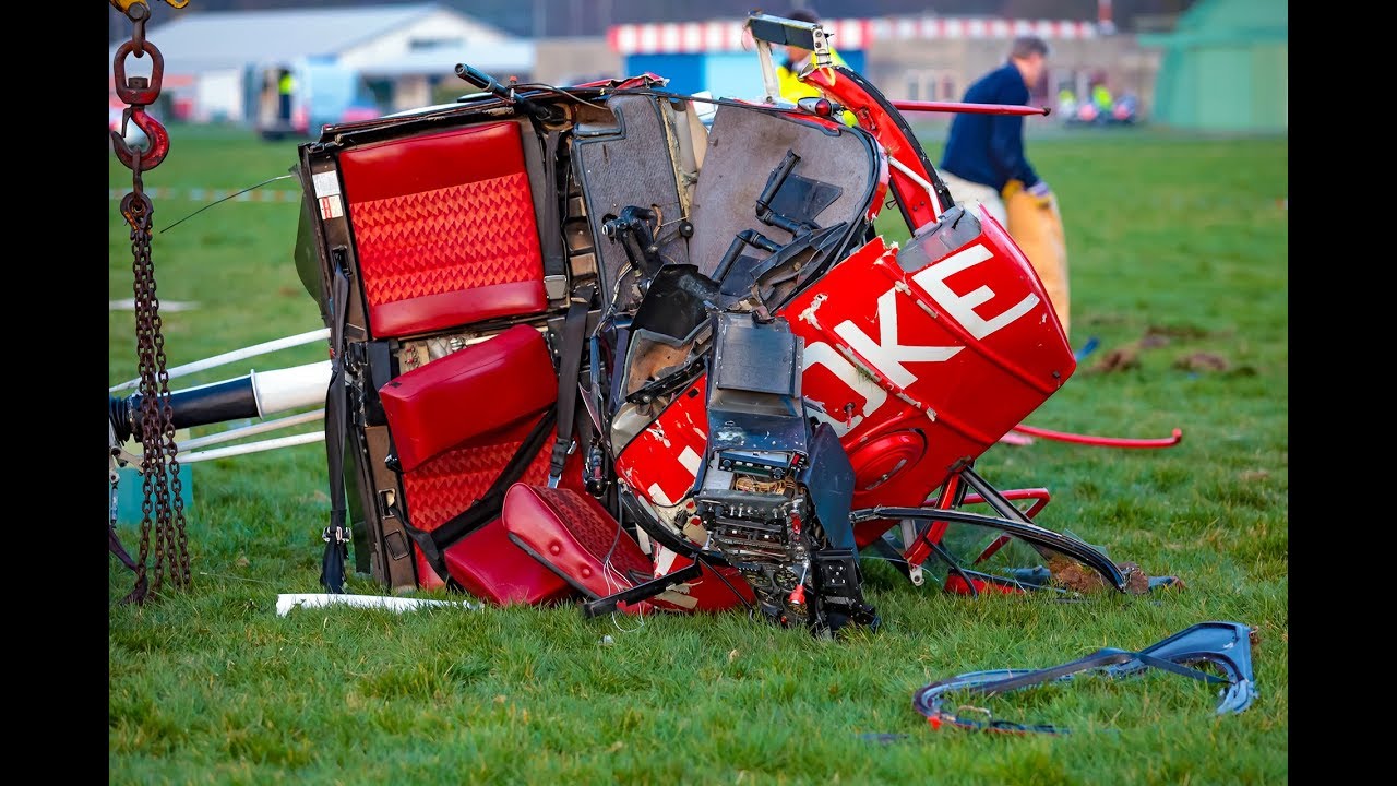 Berging helikopter na crash vliegveld Hilversum - Helicopter crash in the Netherlands
