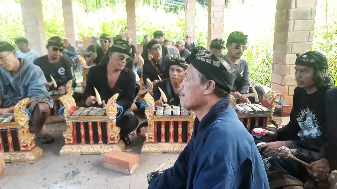 SEKAHA ANGKLUNG DARMA BHAKTI KEDISAN KINTAMANI