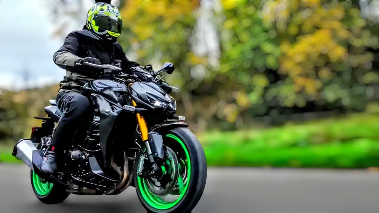 Мотоцикл Kawasaki Z1100 SE 2026 года выпуска со спортивным дизайном