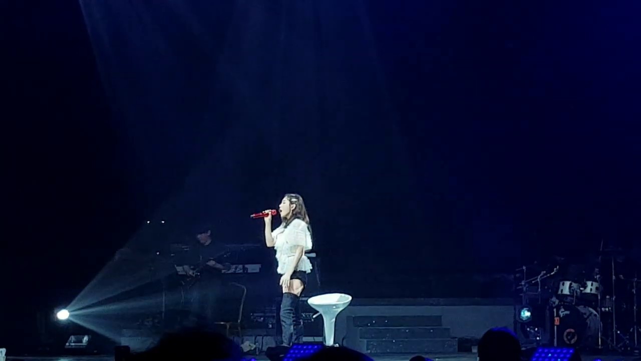 Taeyeon performs 