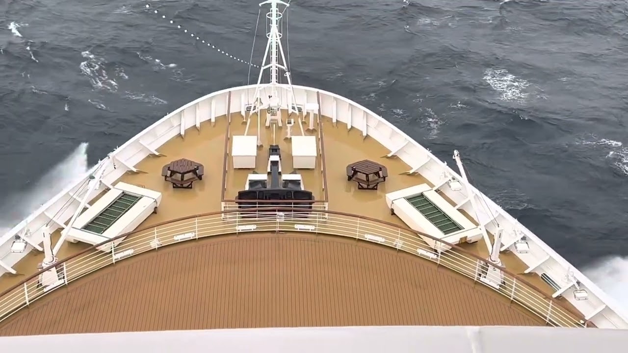 Big waves hits HAL’s new Rotterdam VII