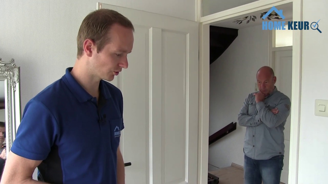 Bovenverdieping van woning bouwkundig inspecteren