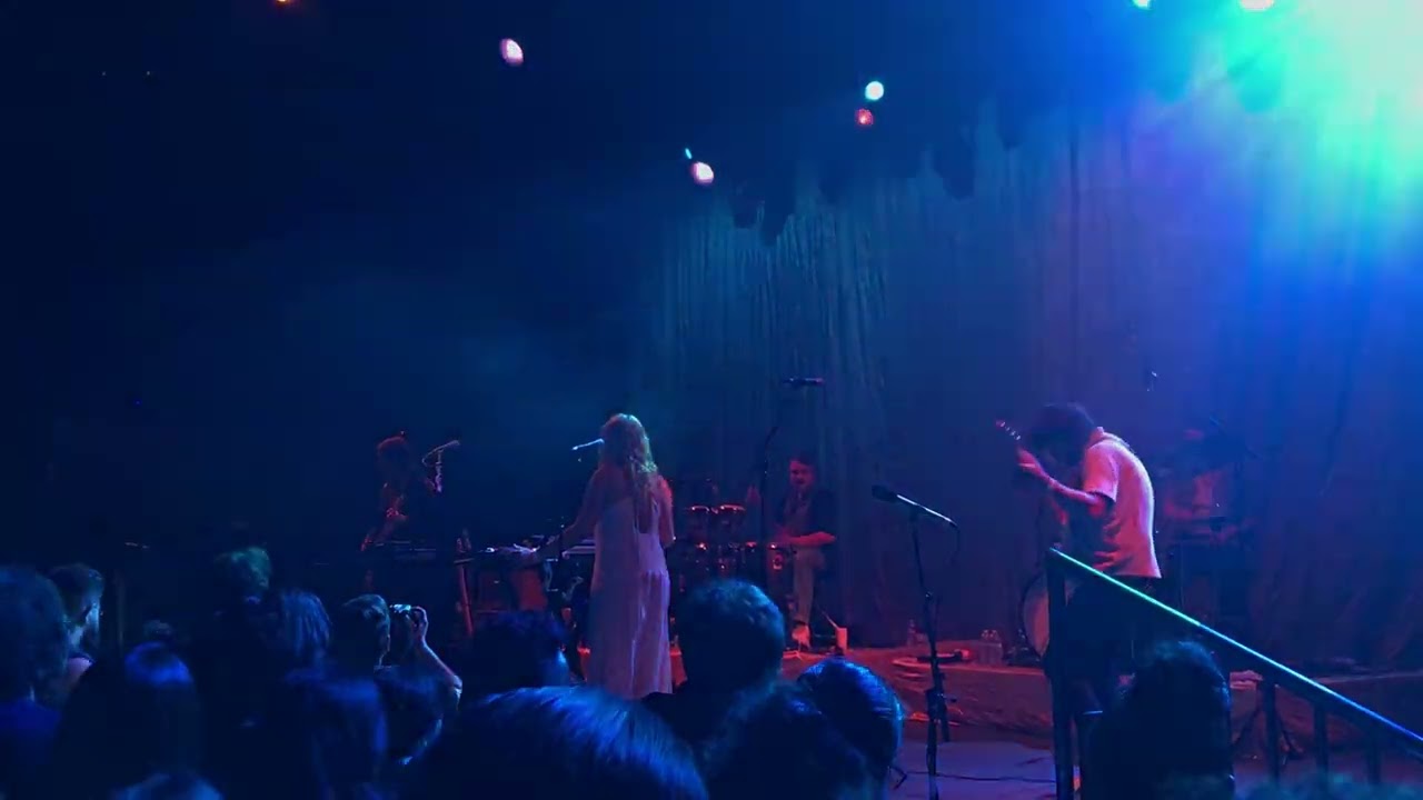 Altin Gün live at The Belasco 11/9/23 (Full Performance)