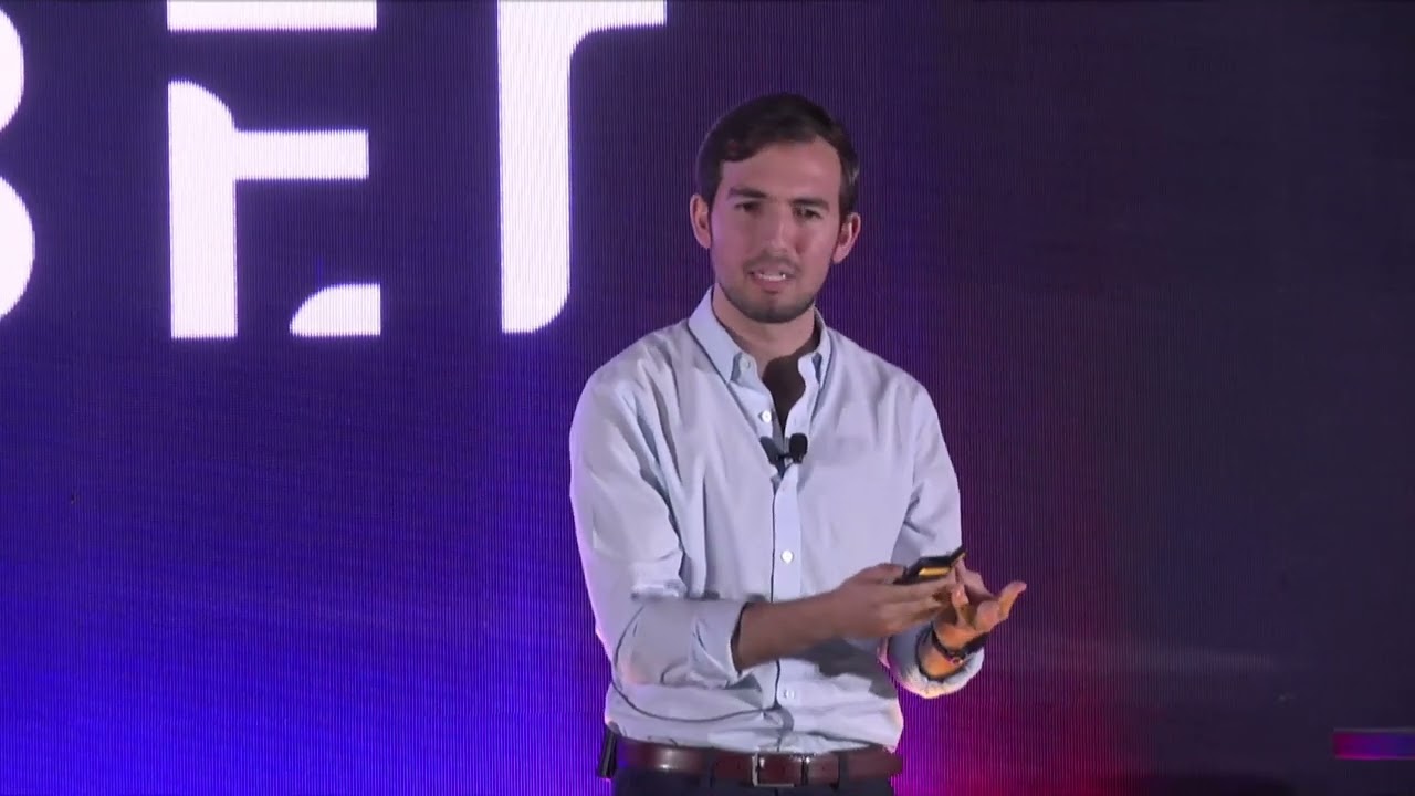 La llave a la plenitud, yace en tus emociones | David Ortiz | TEDxTecdeMty