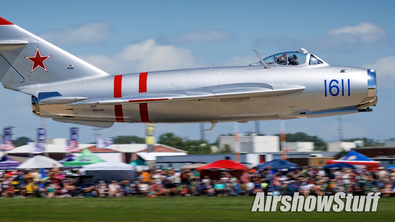 Mig-17 Fresco Down Low! - Saturday - Quad City Air Show 2025