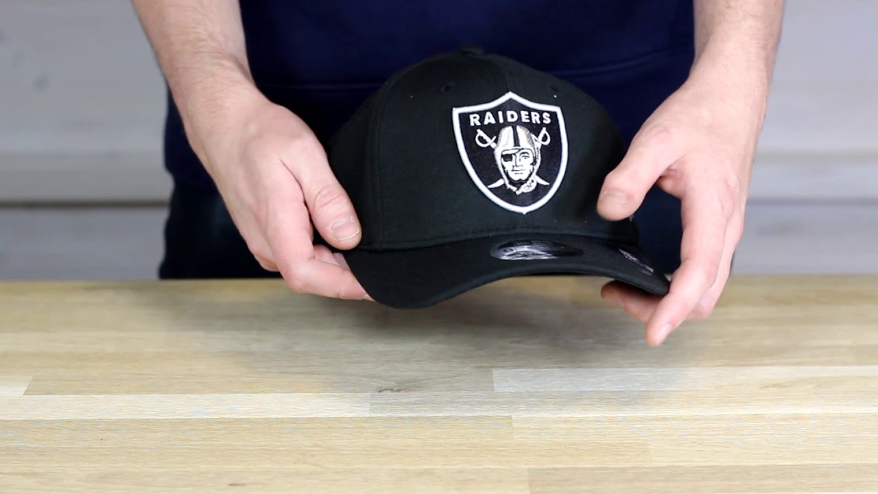 New Era Oakland Raiders Stretch Snap 9Fifty Cap in Black