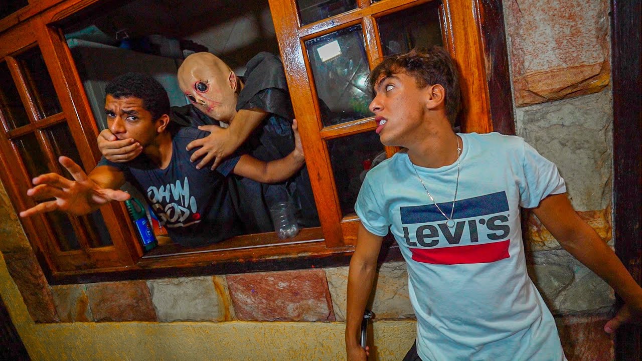 O MONSTRO ASSUSTADOR SEQUESTROU O JOÃO!