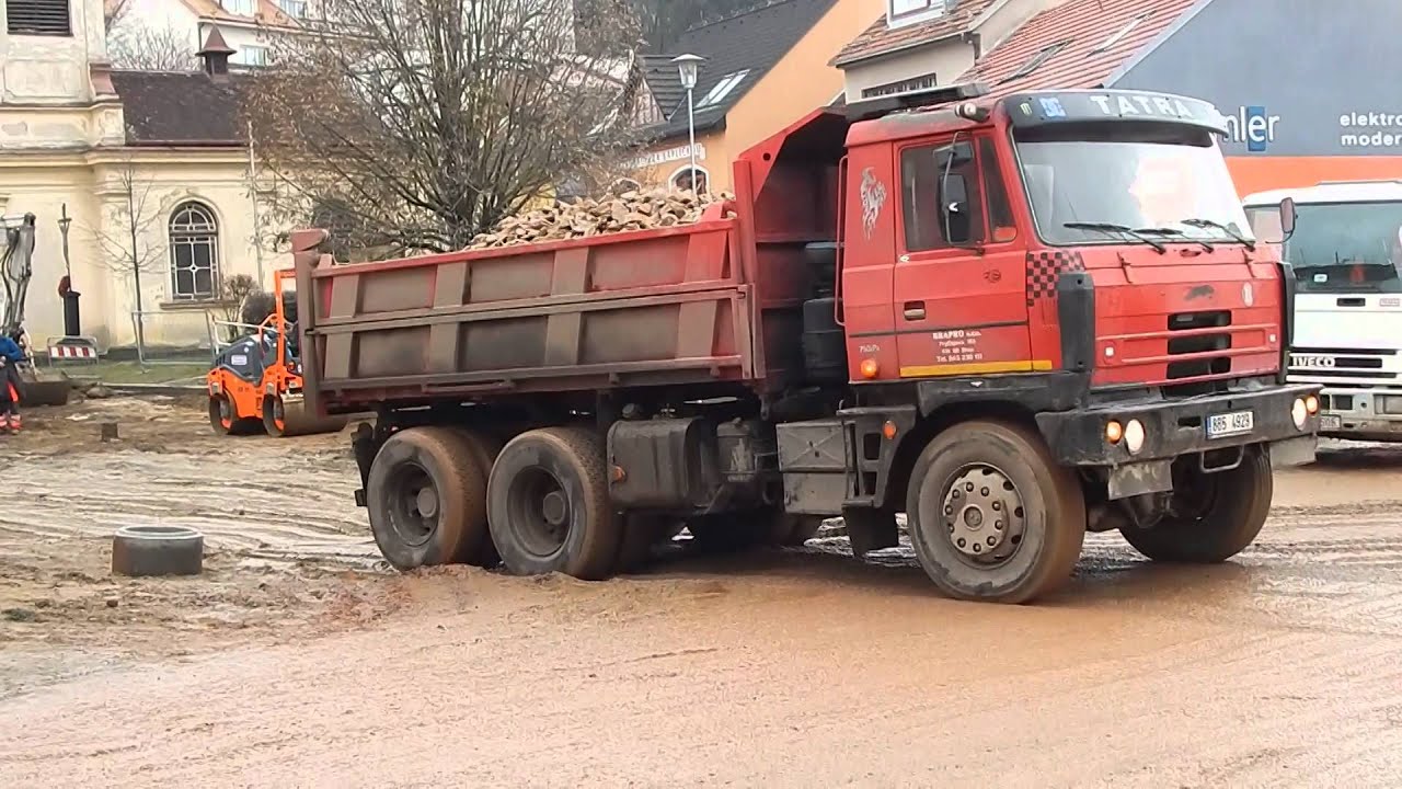 Atlas 1404KZW and Tatra 815 S3
