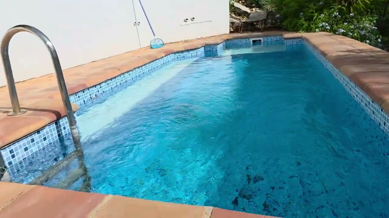 395,000€. Oliva country house