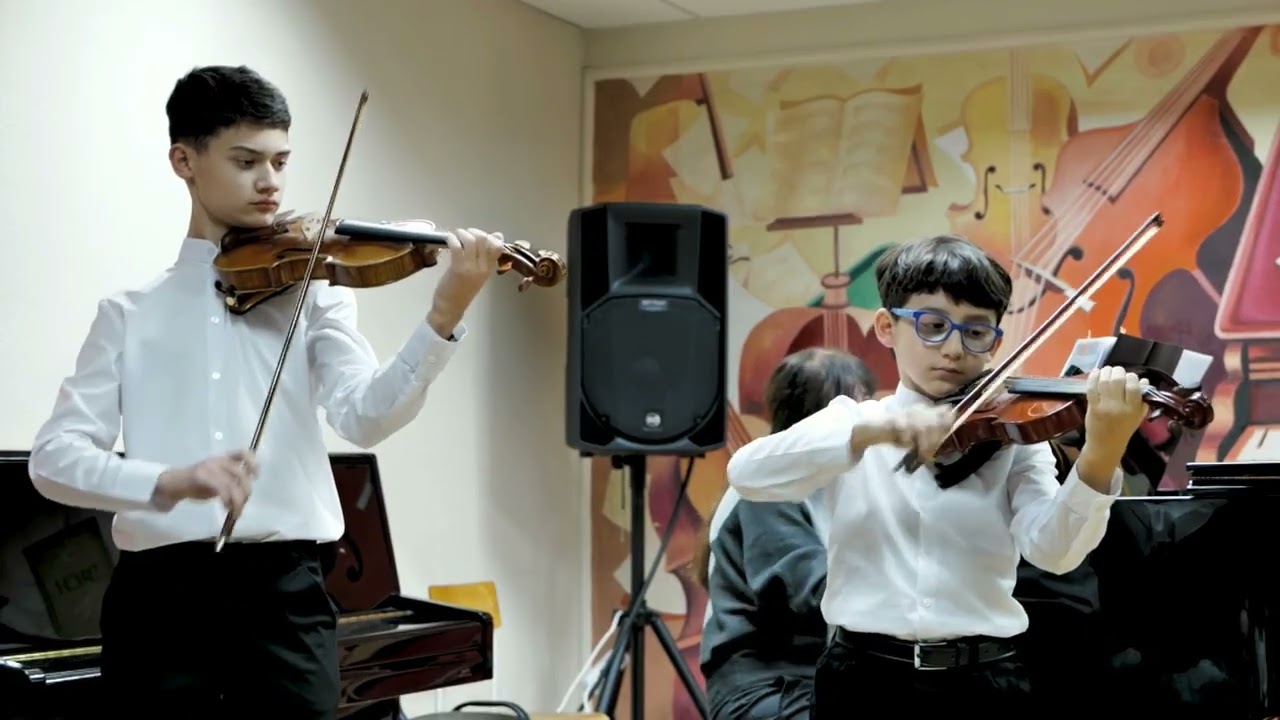 SĂLTĂREAȚA. Muzică - Vlad Mircos. Interpretează Albert și Leonard Maximciuc (08.12.2025)