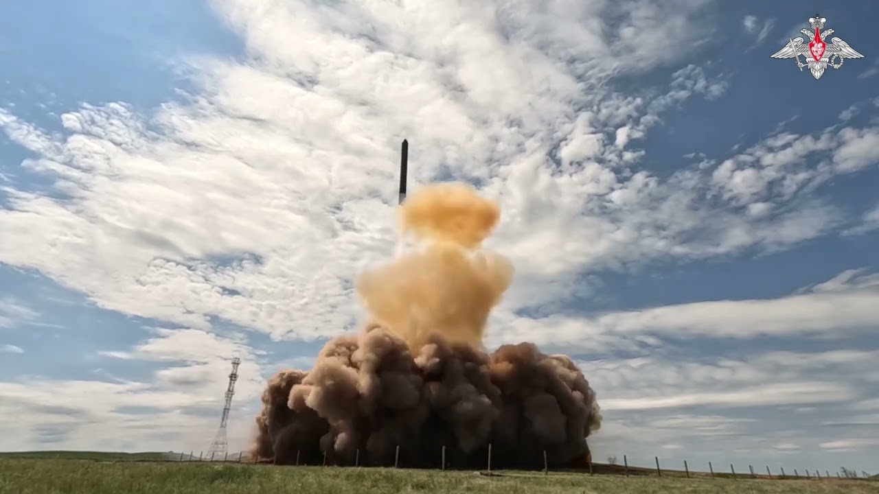 RUSSIA successful test launch of the RS-28 Sarmat (ICBM) 