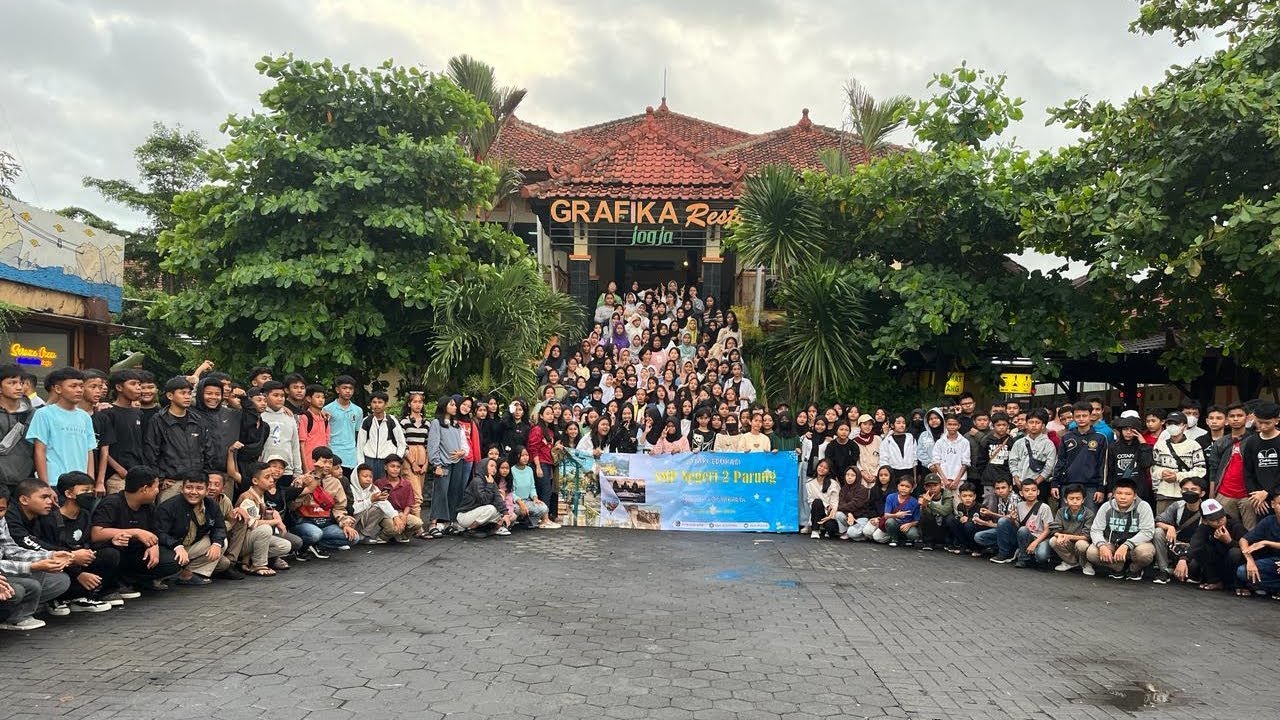 SMPN 2 Parung Bogor outing class goest to Jogja Asikin aja.