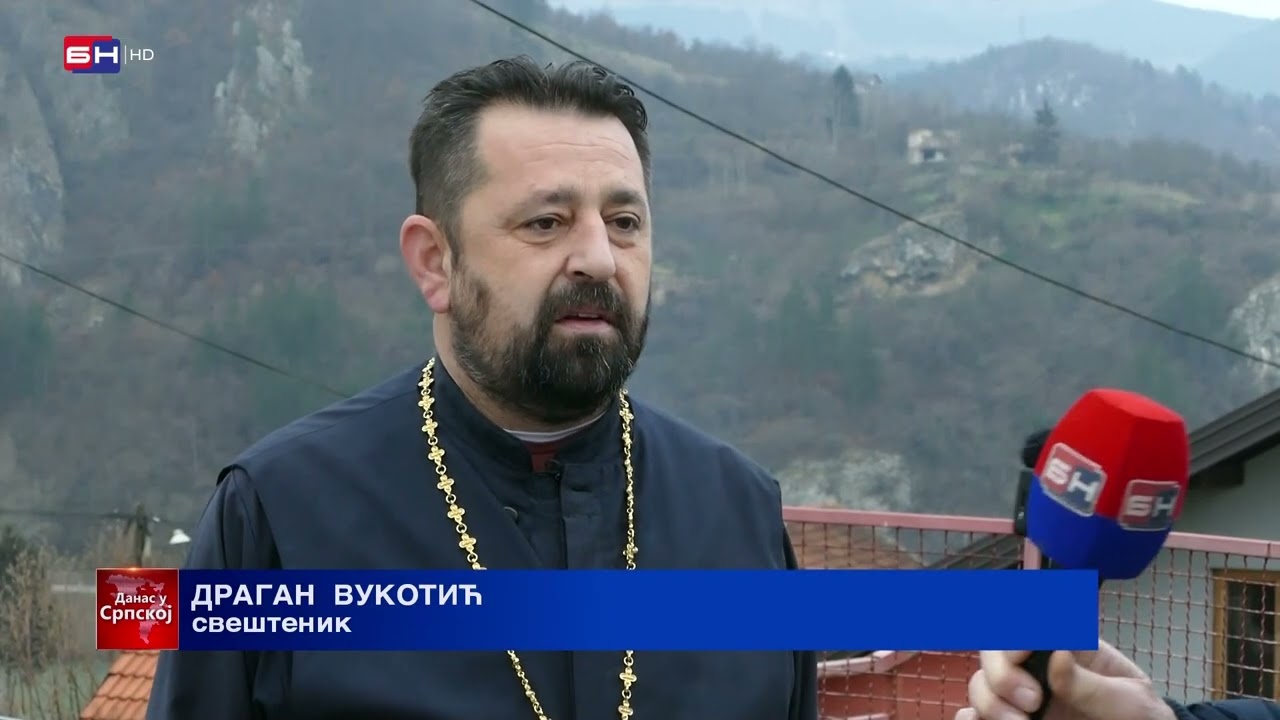 Višegrad: Plivanje za časni krst interesantno je jer plivači startuju ispod svodova Ćuprije na Drini
