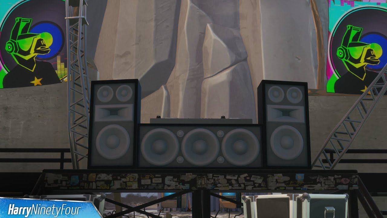 Dance Behind the DJ Booth at a Dance Club with the YOND3R Outfit Location - Fortnite