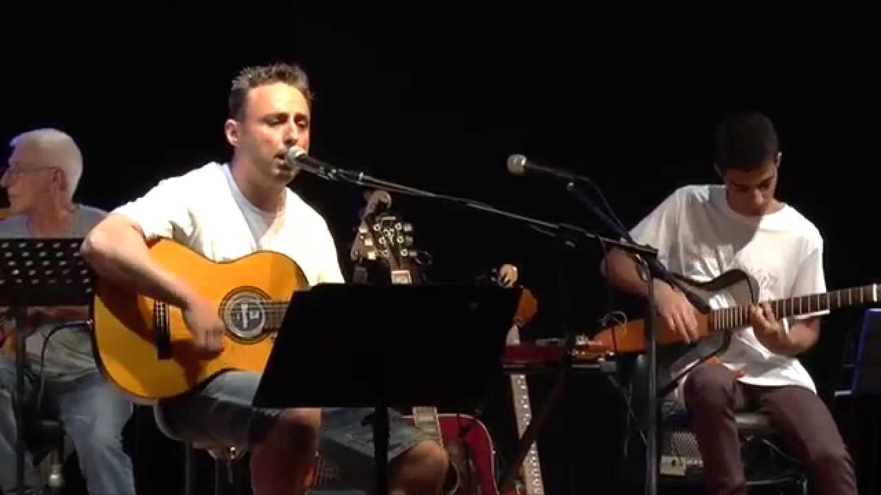 Mégu Megún - Aeroplani di Carta live al parco dell'Acquasola 14/07/15