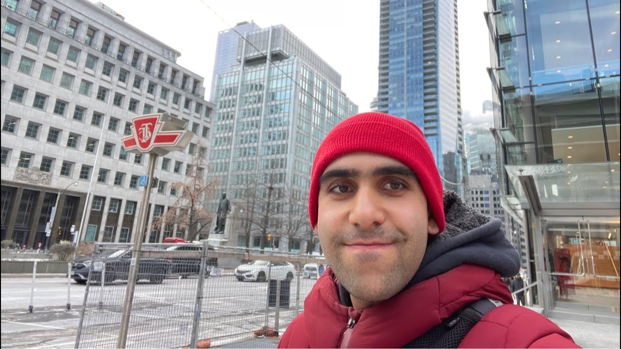 Toronto LIVE: Saturday Day in Downtown in the Cold Eh (December 13th, 2025)