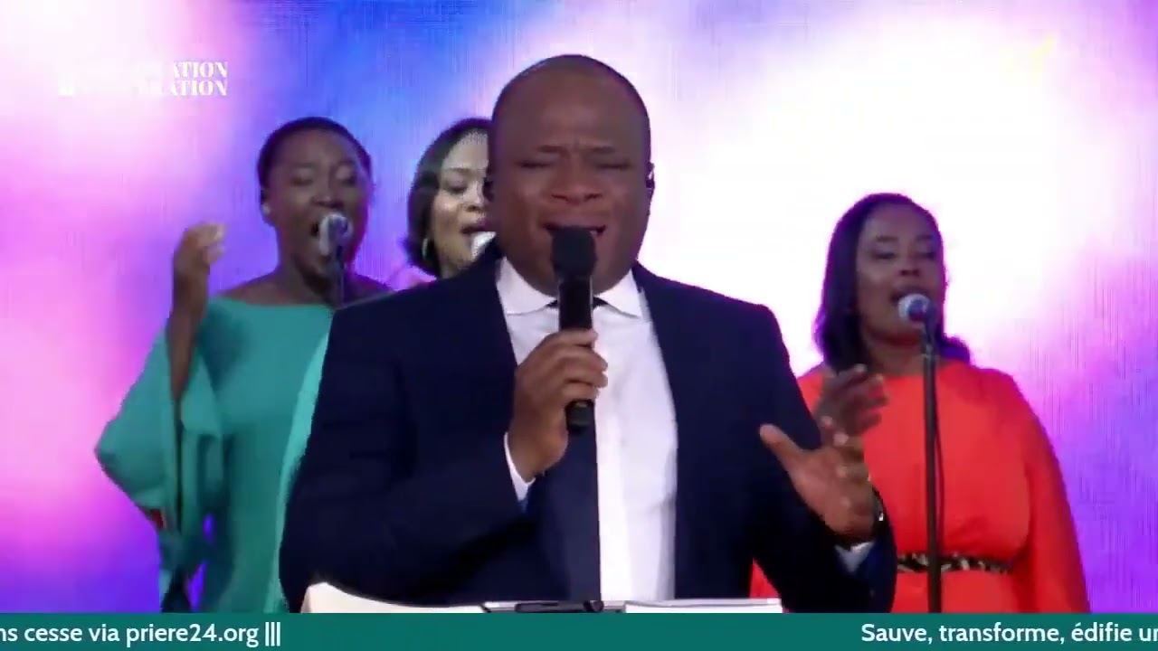 SOIT MAGNIFIÉ SEIGNEUR