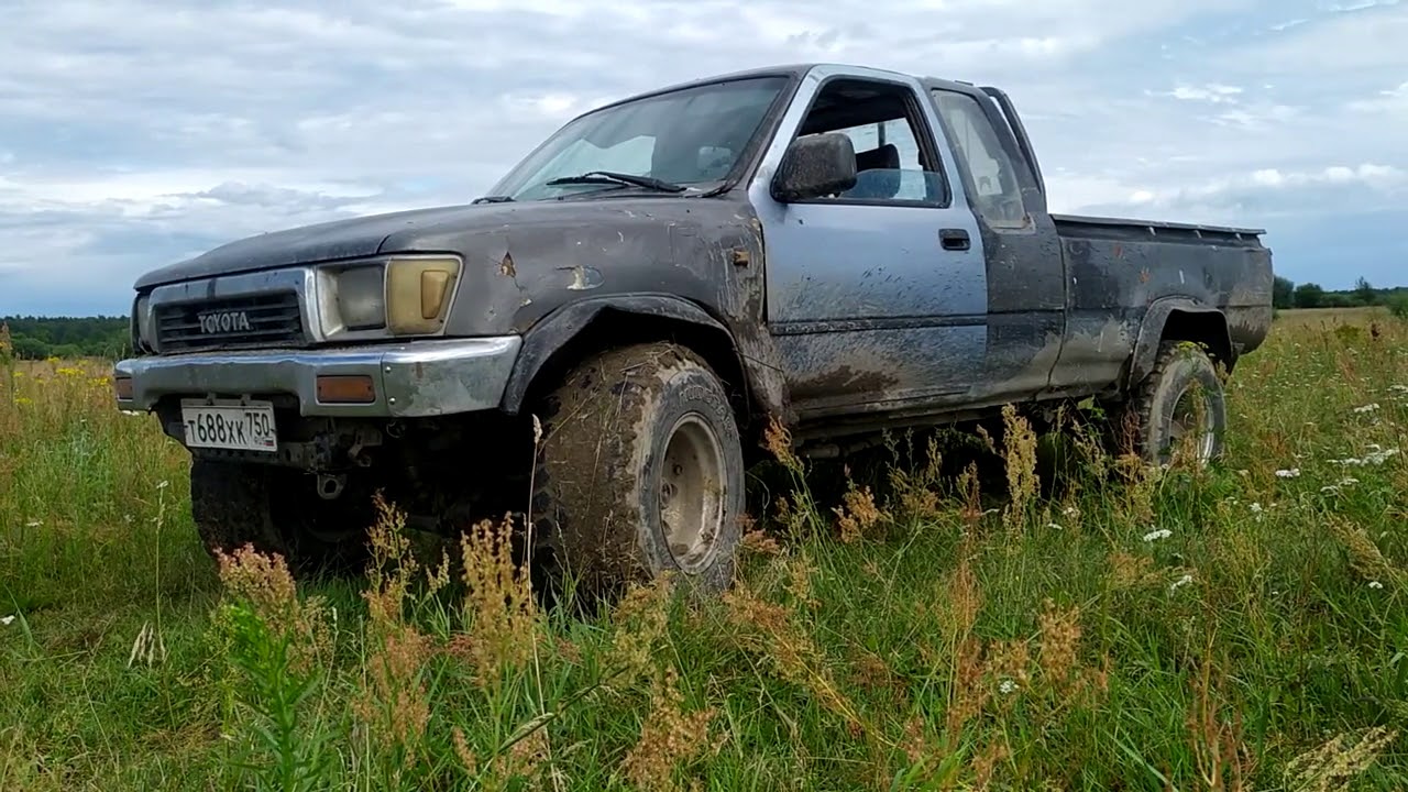 Обзор Toyota HILUX 1991 года. Лучшая машина для копа?