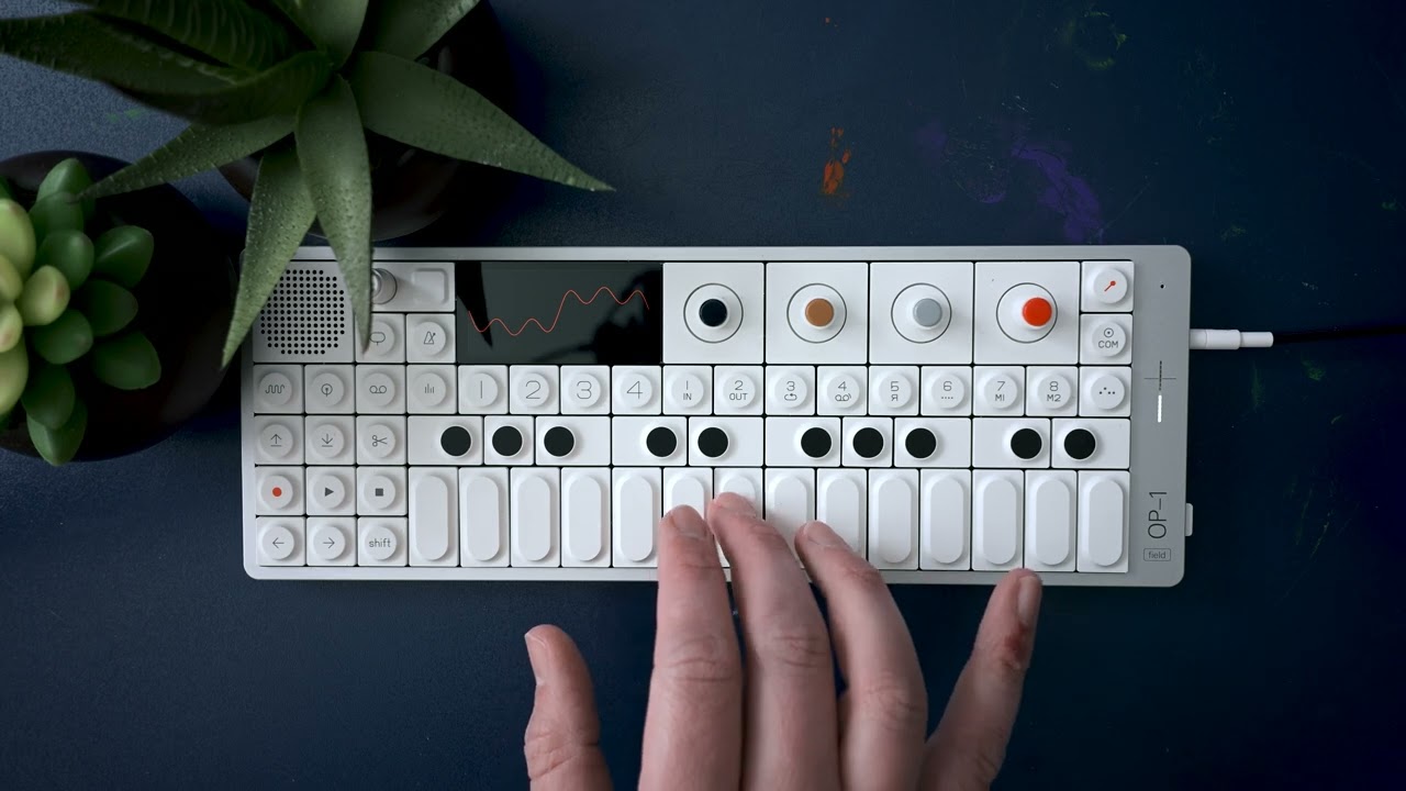 Op-1 Field Lofi Jam | Teenage Engineering OP-1 Field | Fender Jazz Bass into Amp Synth