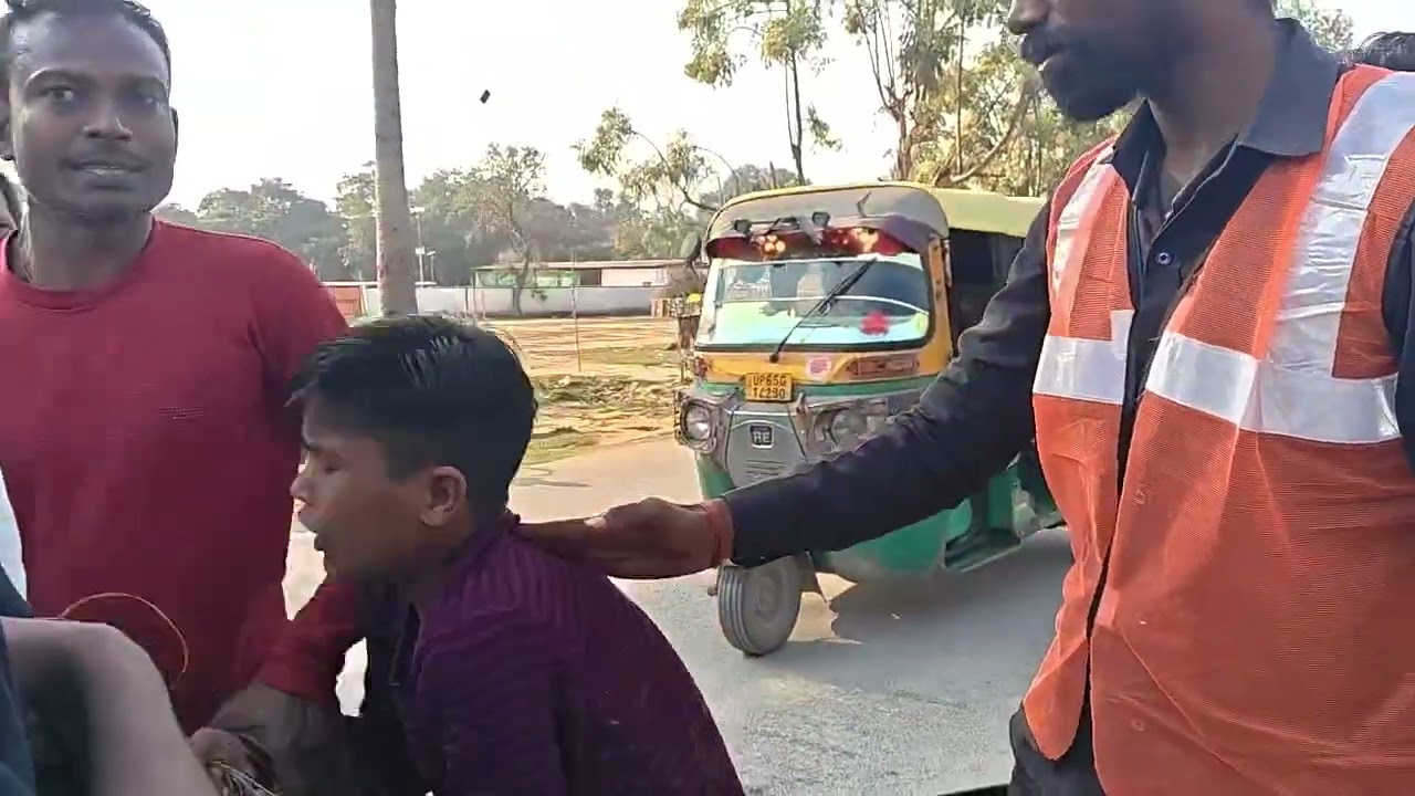 BSNL और Jio की वायर के लिए  युद्ध का  मामला बबुरी चंदौली का है 