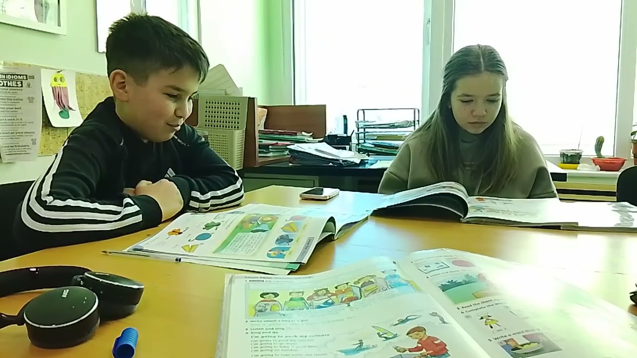 Кусочек занятия Production. Отрабатываем to be going to  (Family and friends 3)