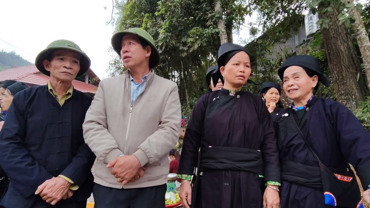 Các anh chị hát hát sli chia tay ngày Hội lồng tồng Bản chúc hay lắm 