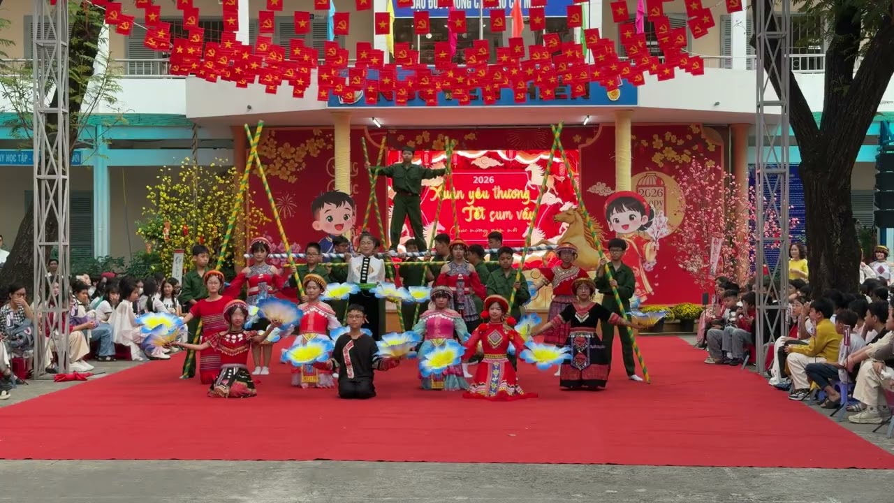 Lớp 7/1 Trường Nguyễn Hiền. Nha Trang.  Xuân Yêu Thương - Tết Sum Vầy 2026 
