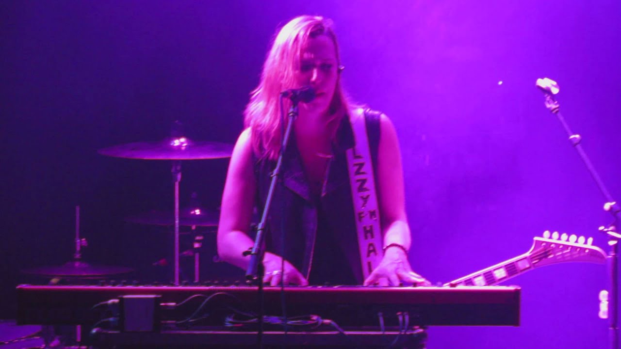 HALESTORM   13.12.15 Beautiful With You/ Dear Daughter Manning Bar