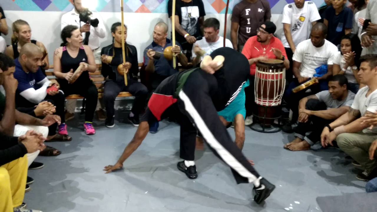 Professor Gugu QLC e Professor Bocão Muzenza - Vadeia Sampa 2016