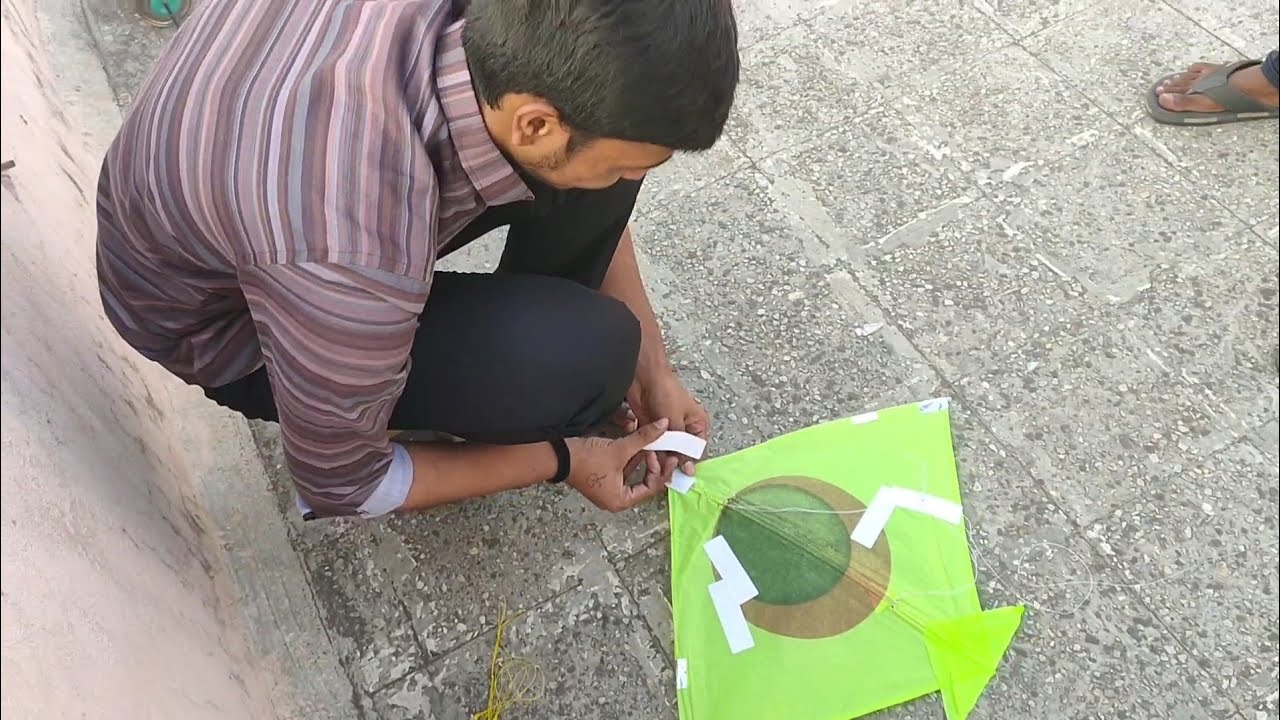 Kite Ka Operation Karna Pada 🤣