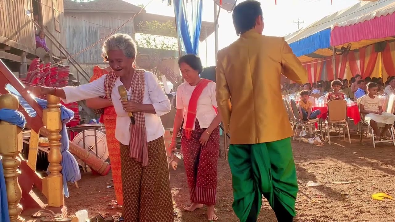 អ្នកលេងប៉ះអ្នកមែន សើចពេញរោង🤣😂🤣