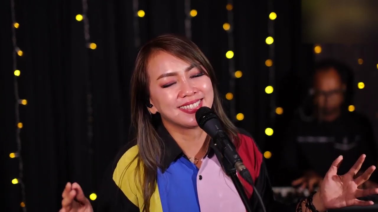 Tinggikan DiriMu - Kau Rajaku | Glady Febe Tuwoh