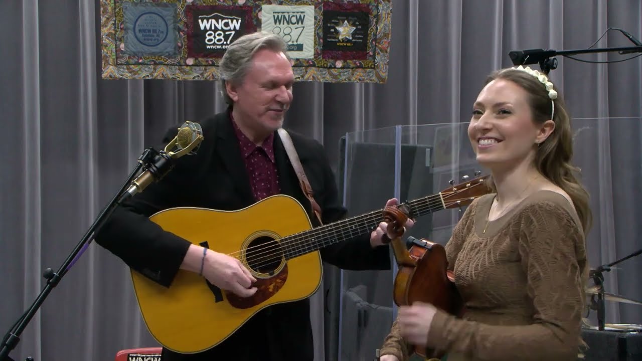 Mark & Maggie O'Conner - One Sun Ray at a Time