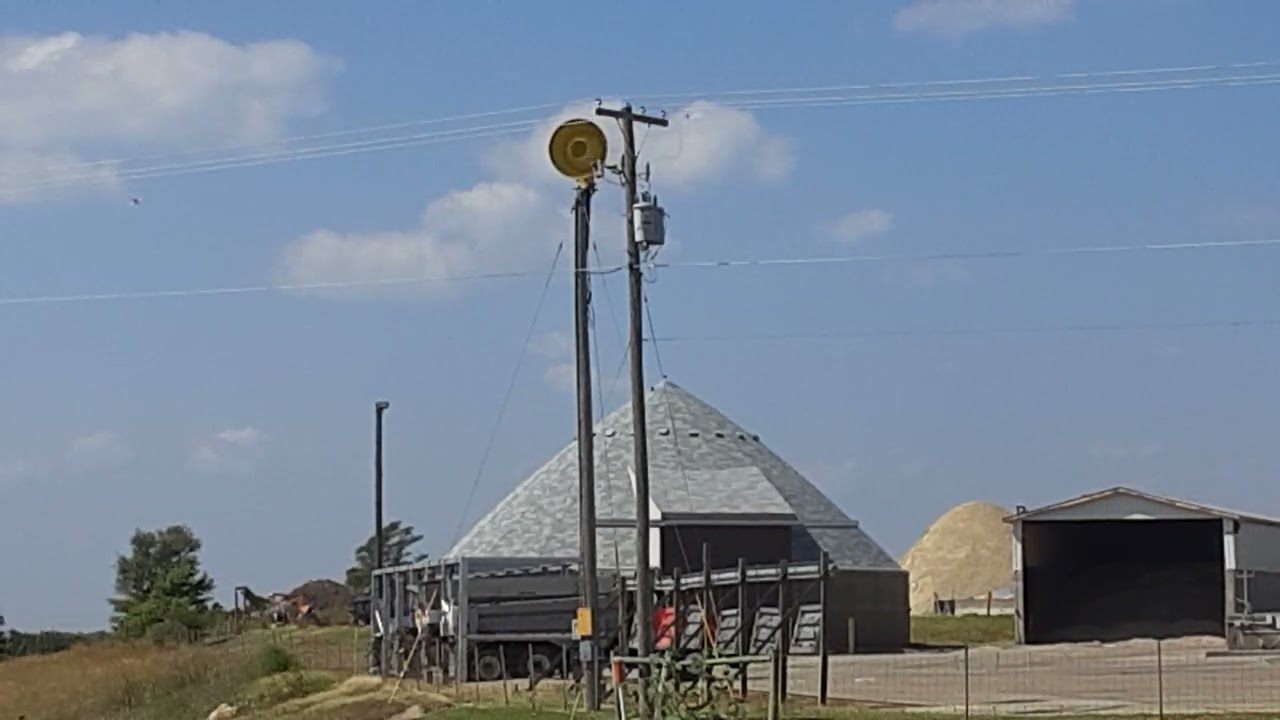 Federal Signal 500 SHTT siren test. Abilene KS.