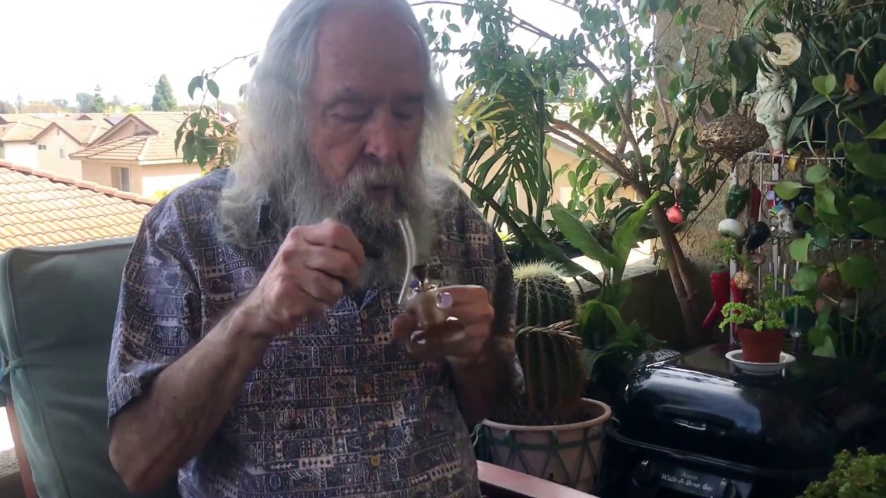Kryptonite Strain Review with Grandpa the Smoking Wizard